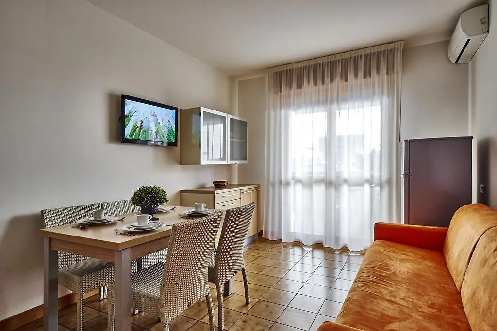 *** Апарт-отель Residence Columbia Бибионе Италия